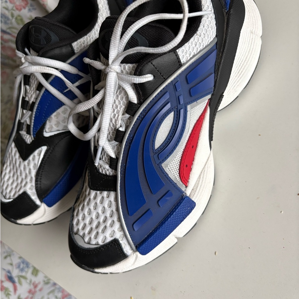 Under Armor shoes size men’s 7.5 - Picture 4 of 5